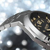 Eclipse E1, 42mm with integrated bracelet