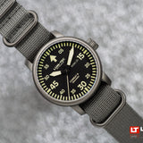 Combat B68 Day Date