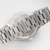 Eclipse E1, 42mm with integrated bracelet