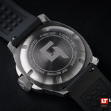 Lum-Tec M93 Automatic Dive watch, 26J, adjusted, w/ 2- year war. + 2 straps NEW -- 300 meter rated!